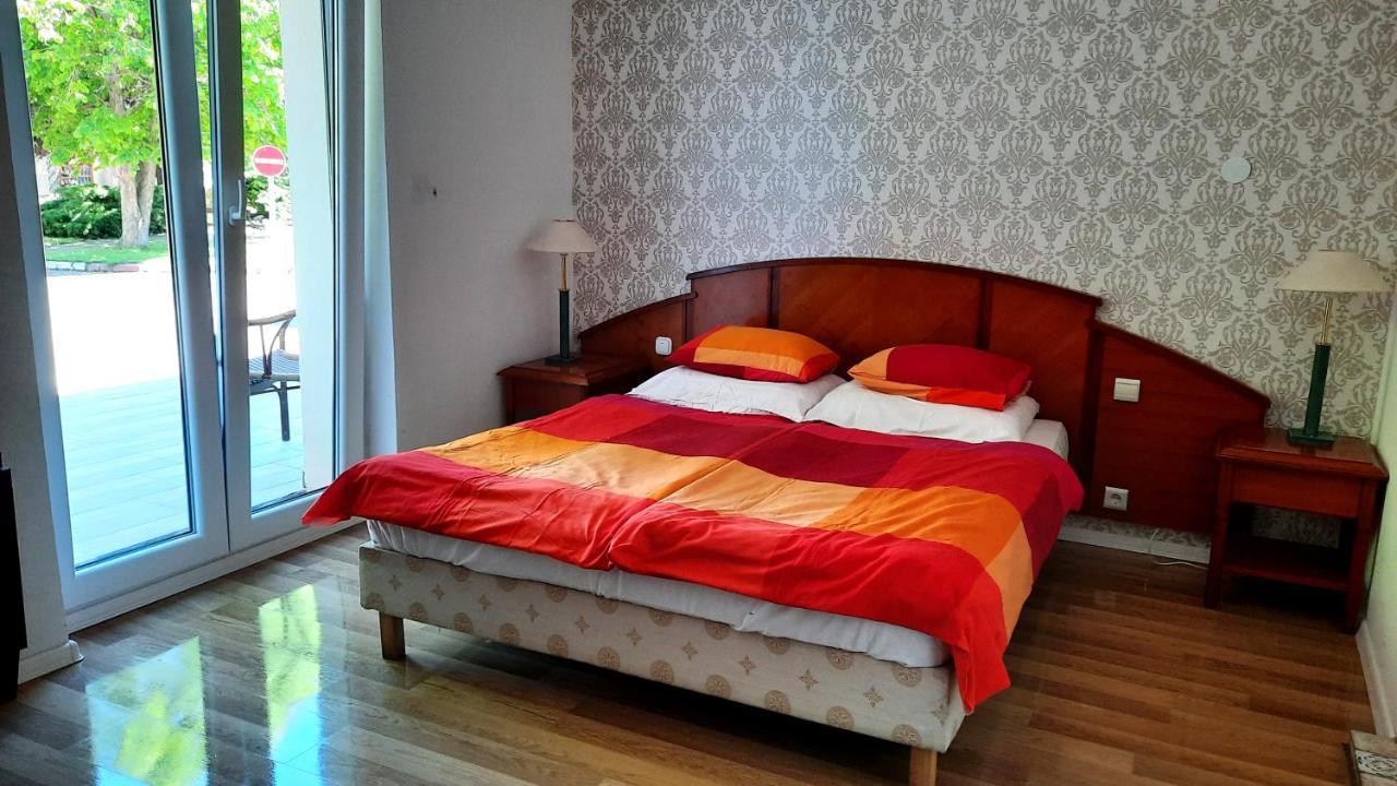 Central Room Balatonszarszo Zewnętrze zdjęcie