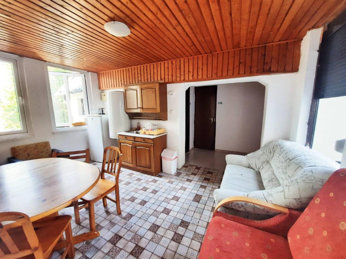 Central Room Balatonszarszo Zewnętrze zdjęcie